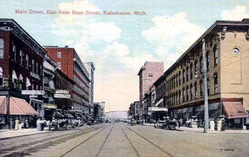 New Theatre - Old Post Card (newer photo)